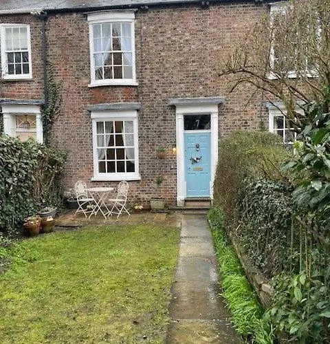 Tower Place Within The Walls -permit Parking Available York