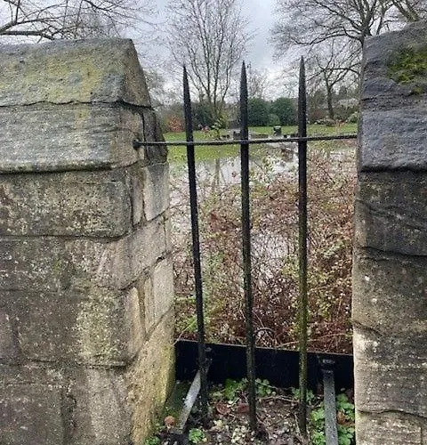 Hébergement de vacances Tower Place Within The Walls -permit Parking Available