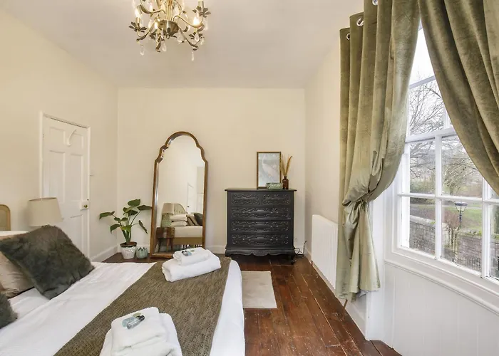 Tower Place Within The Walls -permit Parking Available Hébergement de vacances *